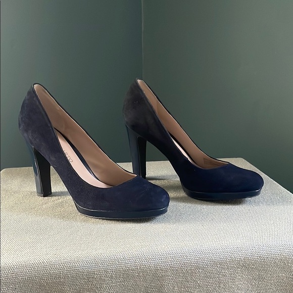 Franco Sarto navy blue suede Heels Classic Design - Picture 1 of 10